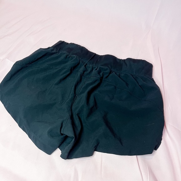 Black under armour athletic shorts - Picture 6 of 6